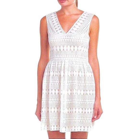 NWT ($268) BCBG Off White Lace Camielle Mini Dress 0 - Picture 2 of 13